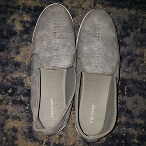 Womens size 11 gray shoes